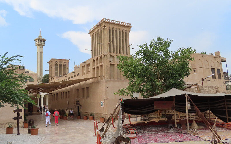 Traditionele gebouwen in de Al Fahidi historische wijk in Dubai