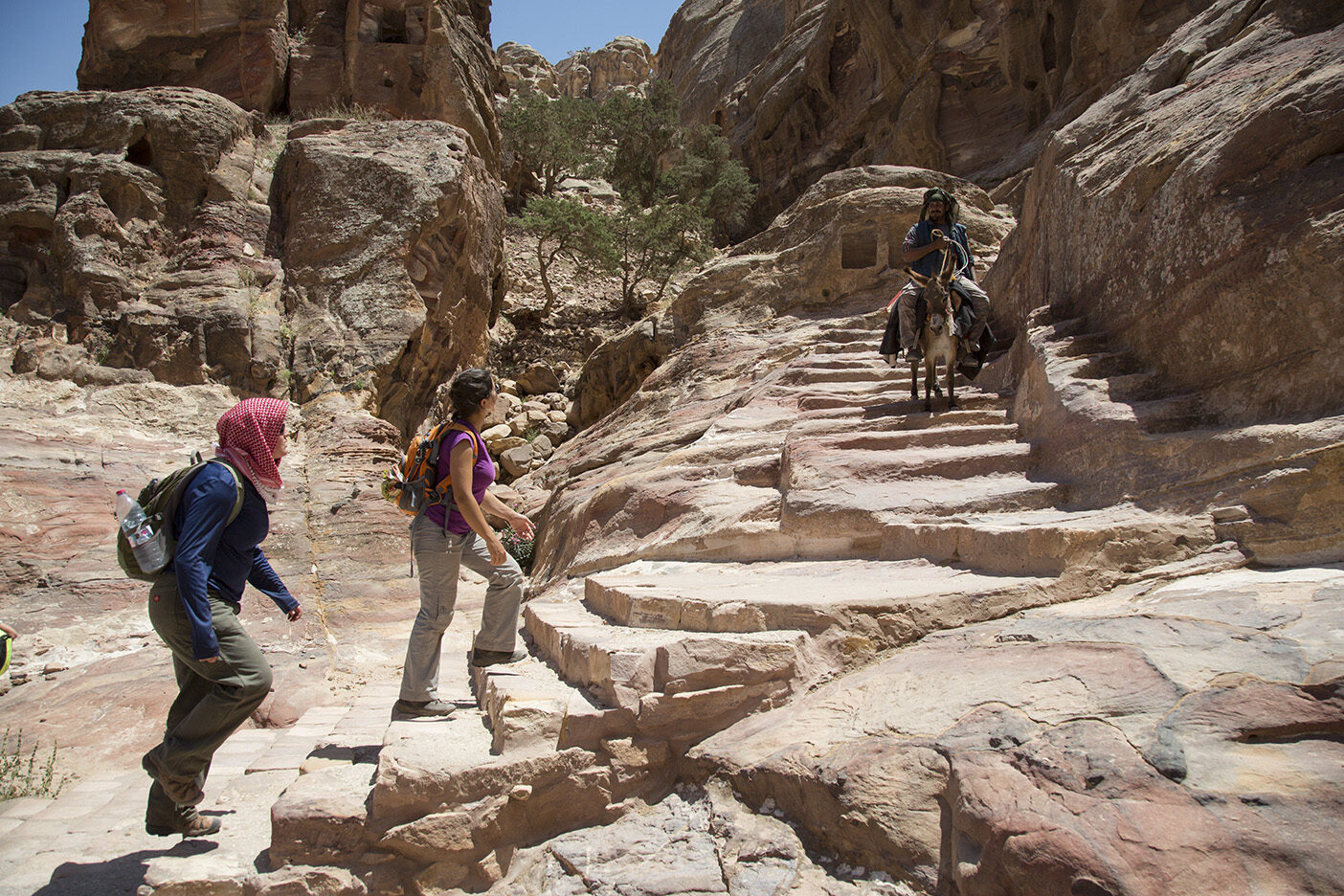 Het klooster Al-Deir in Petra, Jordanië